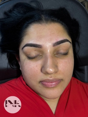 Powder brows Lakeland precise tail definition close up